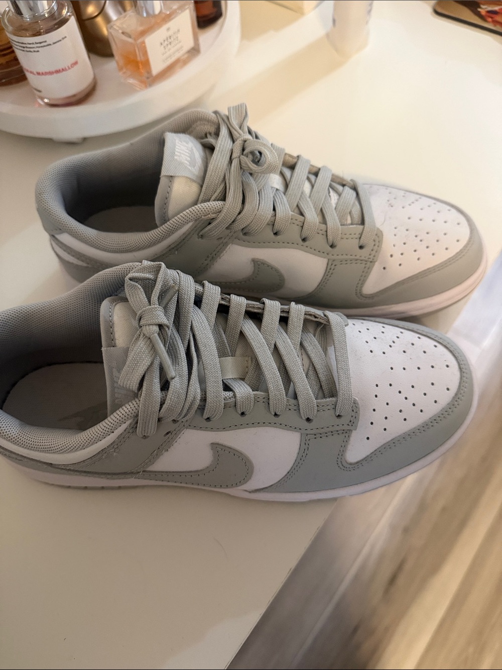 Nike Low-Top Sneakers in White and Light Gray